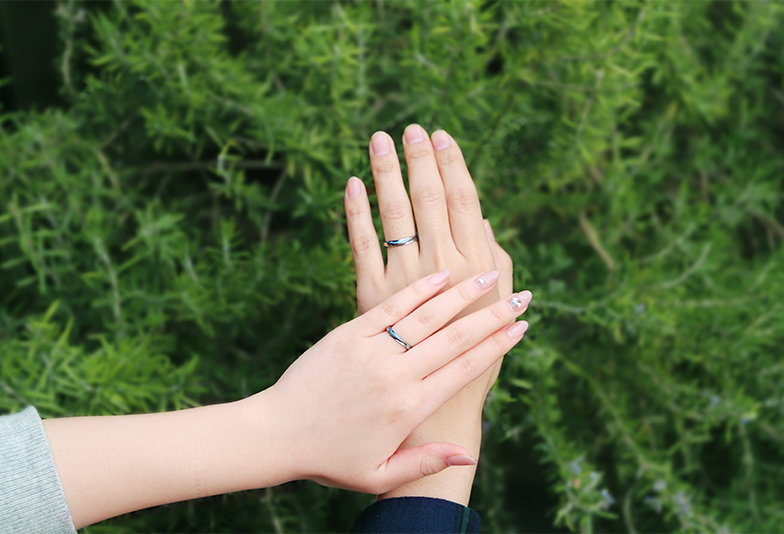 【浜松市】「青い結婚指輪がいい！」を叶えてくれた、私たちだけのSORAのリング